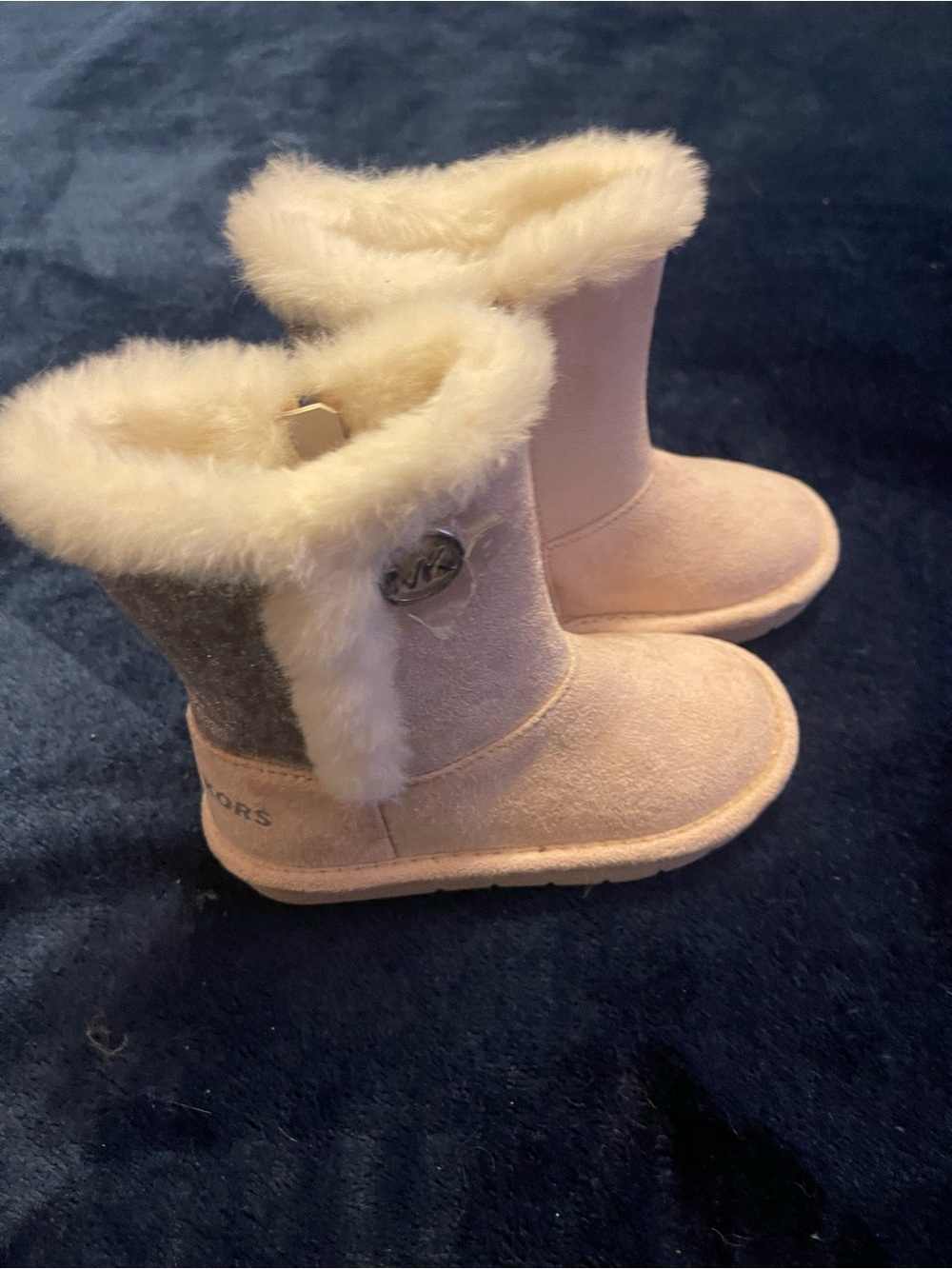 Michael Kors Toddler Shoes in Light pink